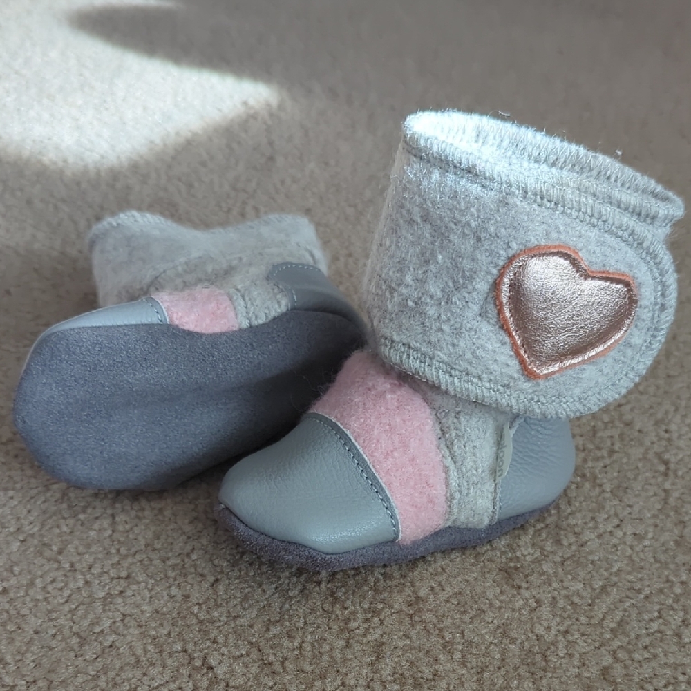 Nooks 100% pure New Zealand lambs wool & Leather Baby Booties